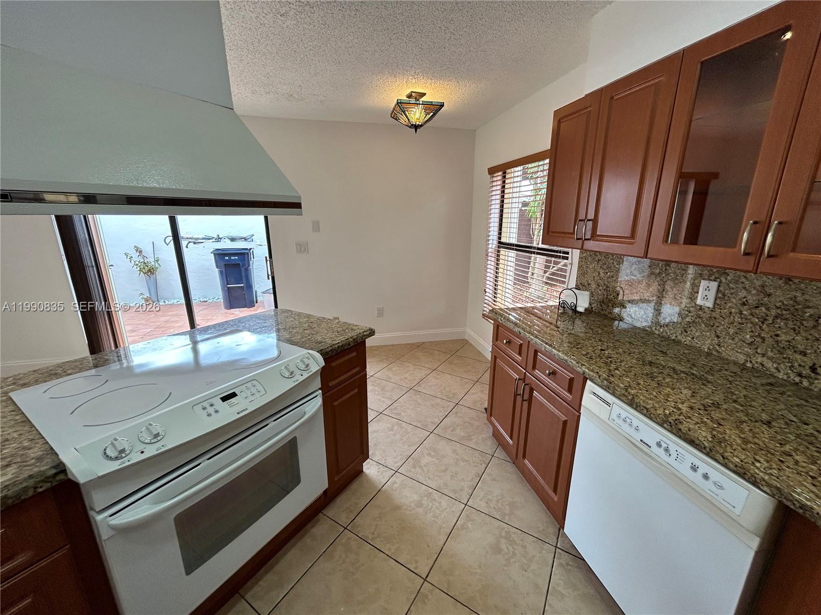 8910 Southwest 4th Lane Miami, FL 33174 - Photo 35 of 53