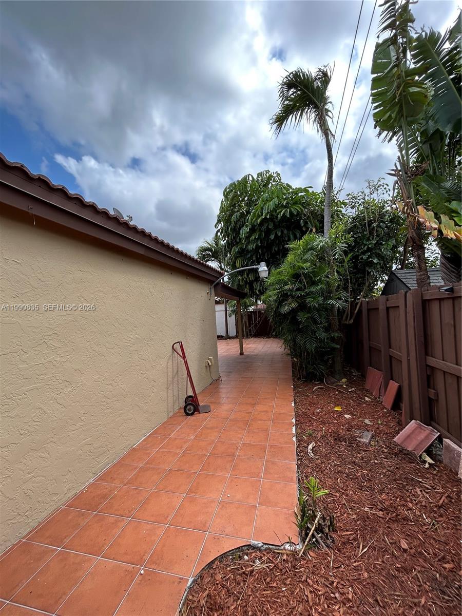 8910 Southwest 4th Lane Miami, FL 33174 - Photo 44 of 53