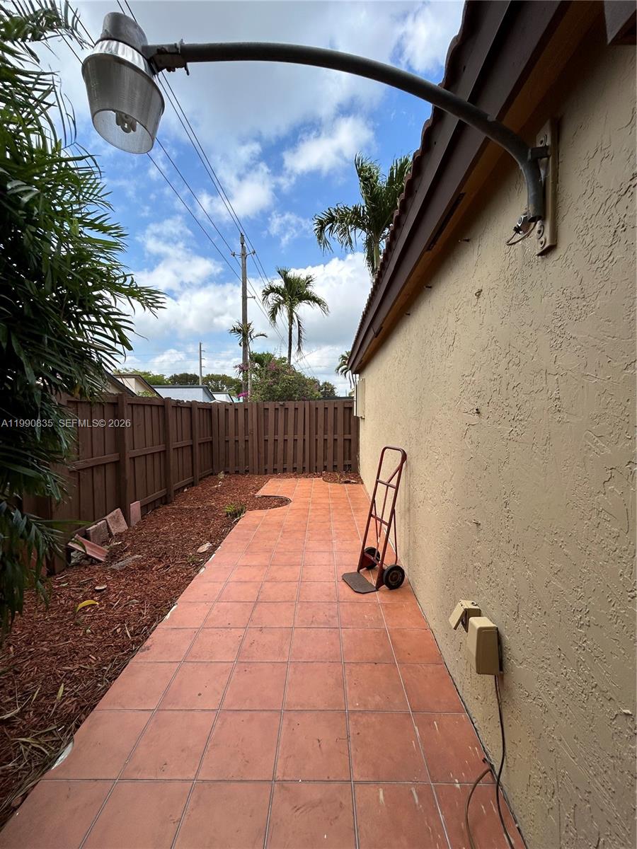 8910 Southwest 4th Lane Miami, FL 33174 - Photo 45 of 53