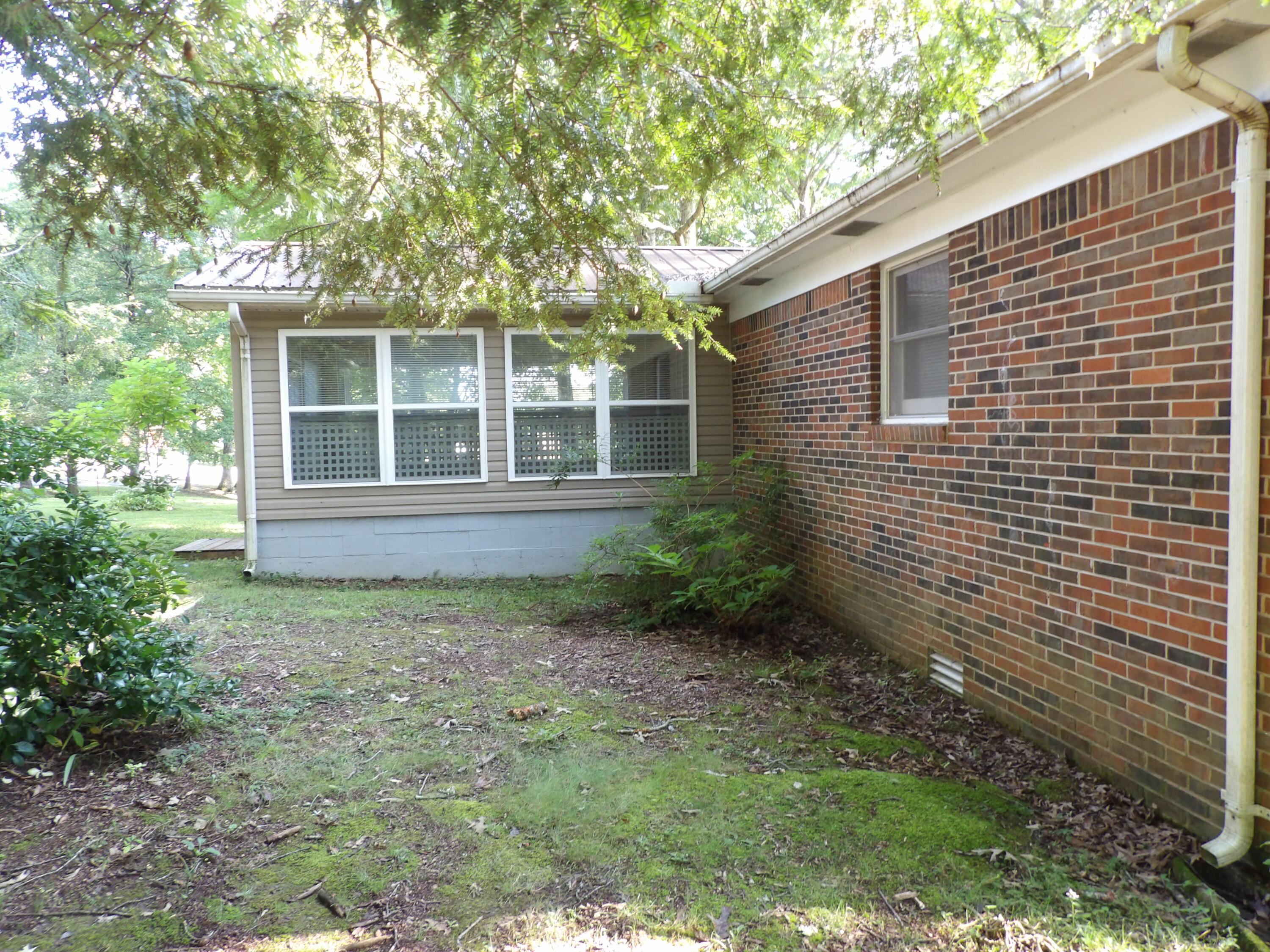 27400 Short Road Pikeville, TN 37367 - Photo 2 of 41 100_2938