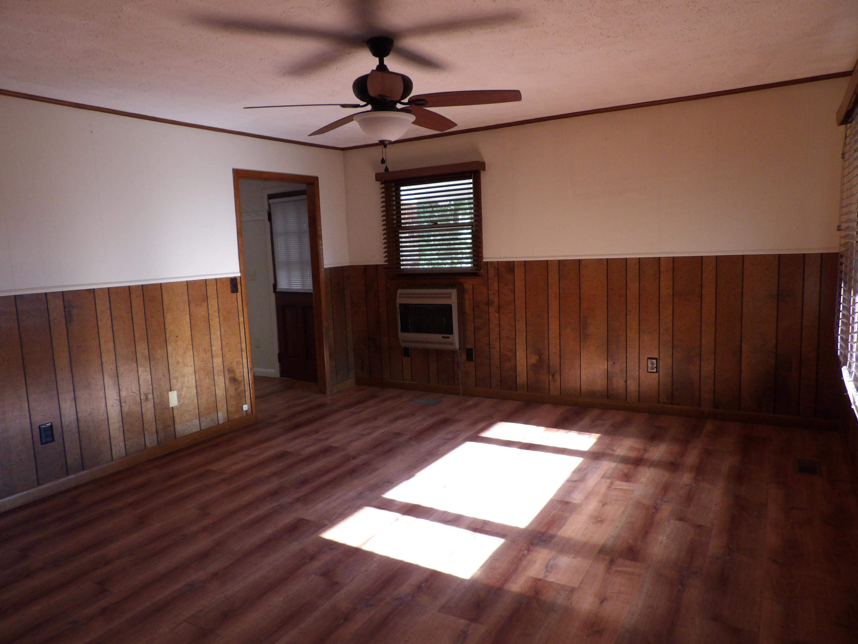 27400 Short Road Pikeville, TN 37367 - Photo 21 of 41 100_2918