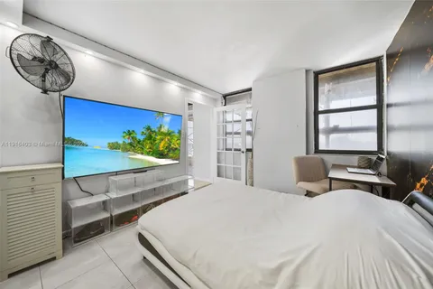 $1,159,000 | 6061 Collins Avenue, Unit 5F, Miami Beach, FL 33140