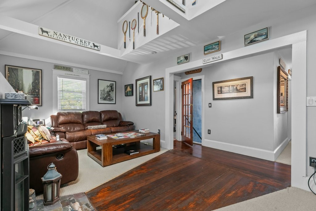21 Slocum Street, Unit 2 Newport, RI 02840 - Photo 2 of 15