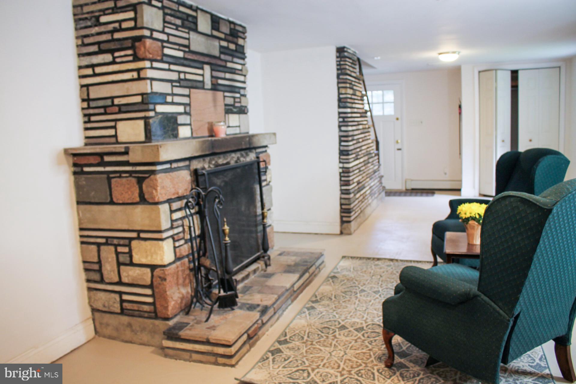 648 Ellis Road Havertown, PA 19083 - Photo 14 of 40