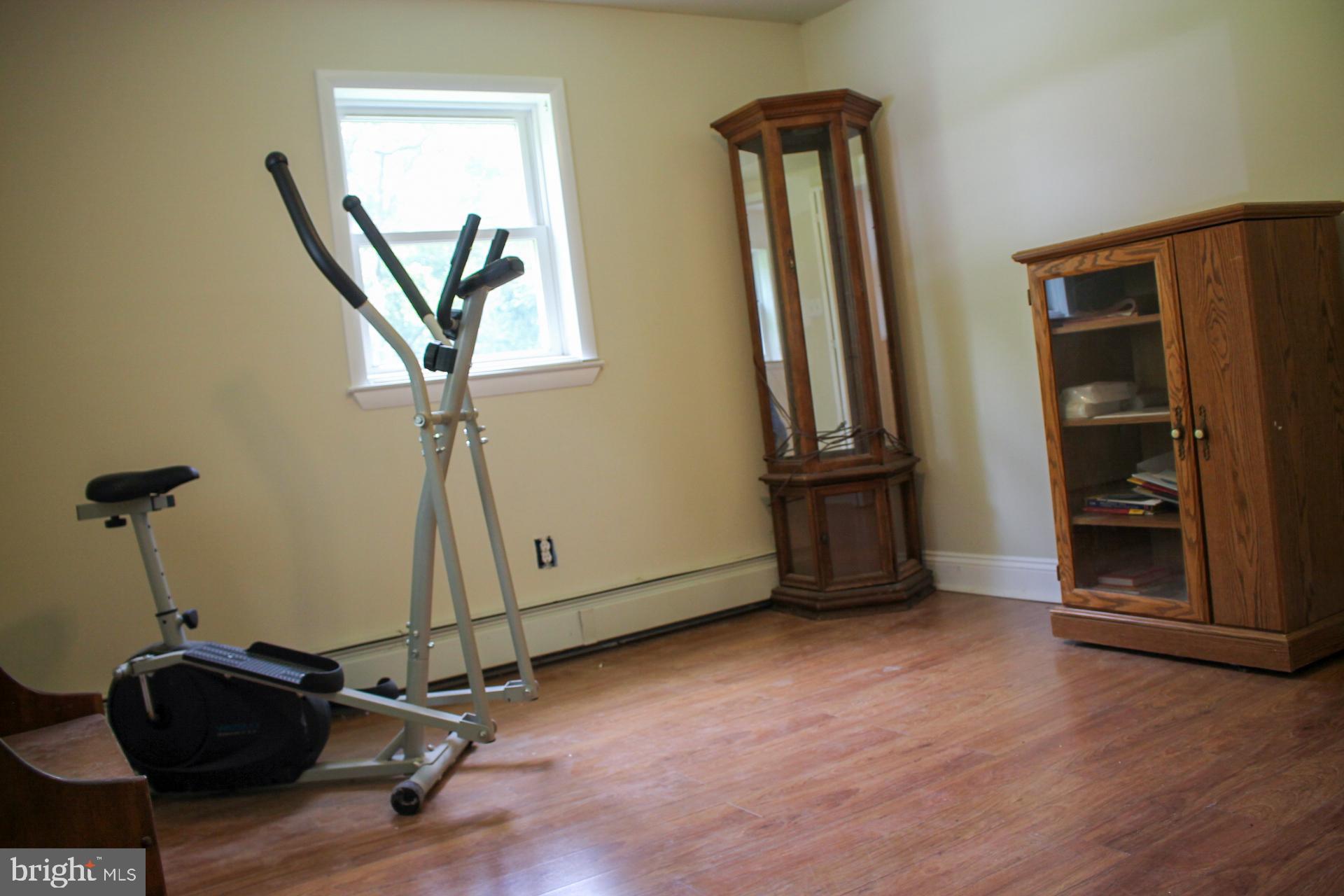 648 Ellis Road Havertown, PA 19083 - Photo 22 of 40