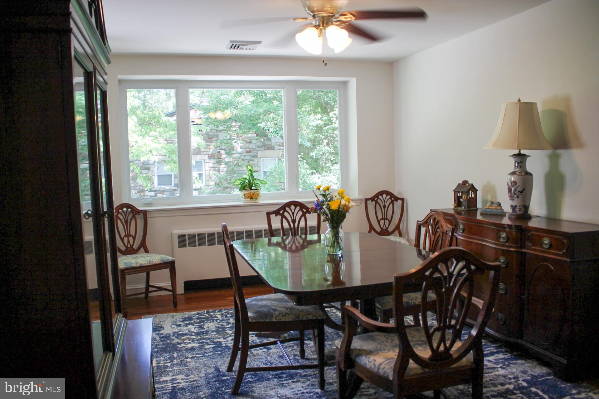 648 Ellis Road Havertown, PA 19083 - Photo 4 of 40