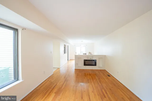 $419,900 | 10 Brian Court, Unit 242, Gaithersburg, MD 20877