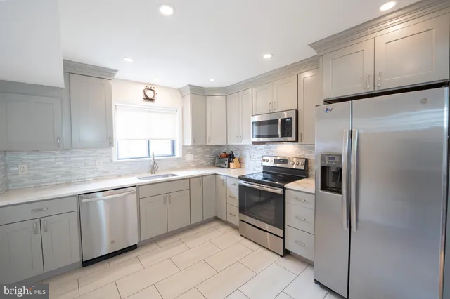 $419,900 | 10 Brian Court, Unit 242, Gaithersburg, MD 20877