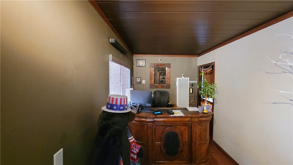 42268 Moonridge Road Big Bear Lake, CA 92315 - Photo 18 of 54