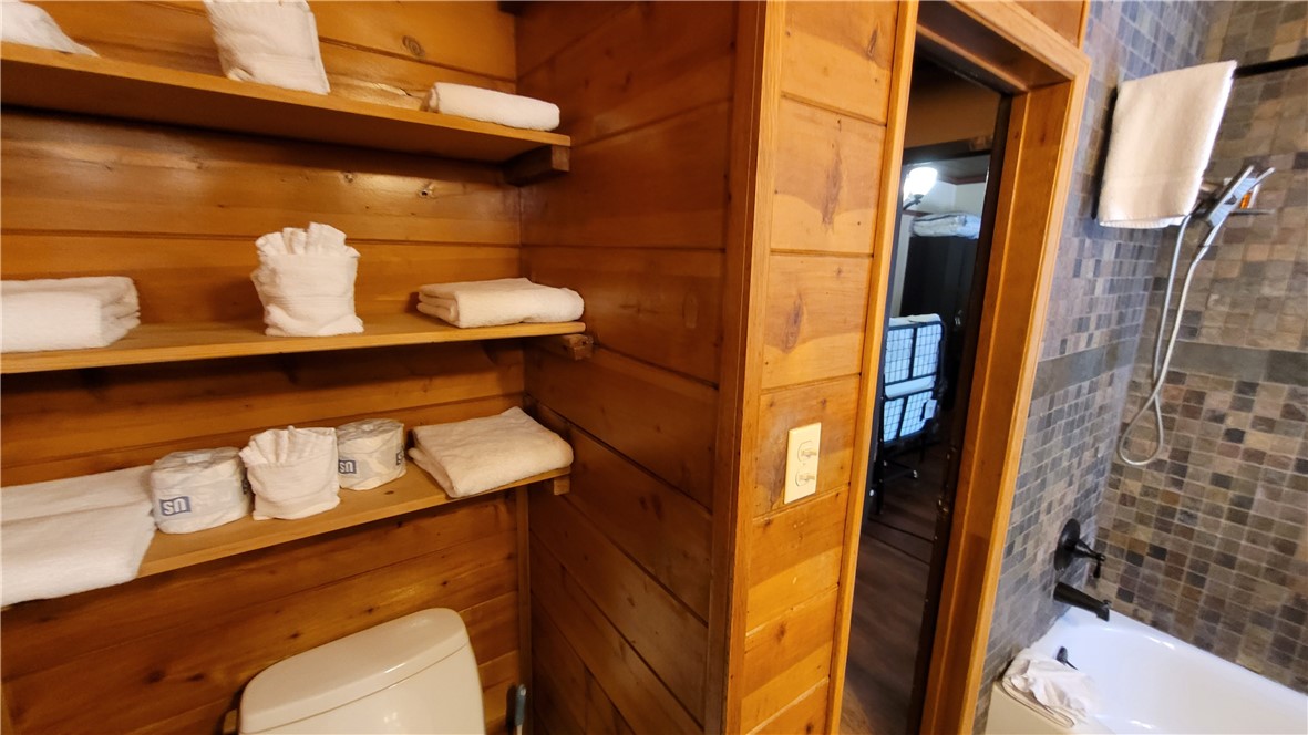 42268 Moonridge Road Big Bear Lake, CA 92315 - Photo 28 of 54 a view of entryway