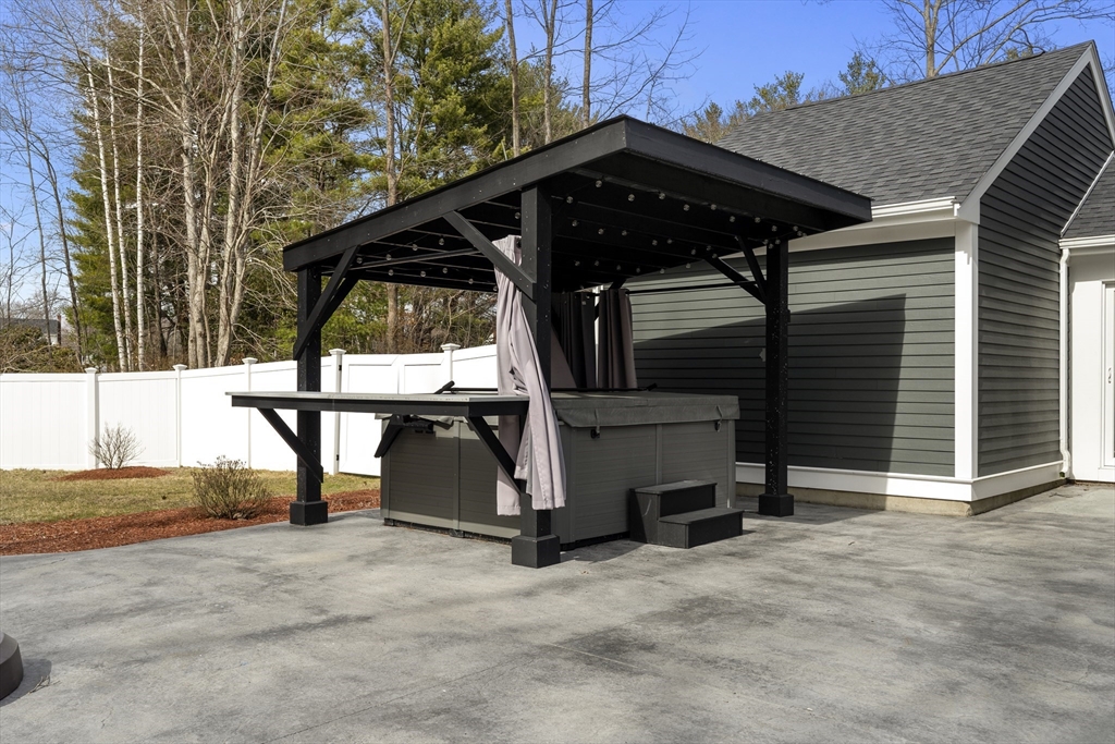 27 Leo's Lane Avon, MA 02322 - Photo 20 of 30