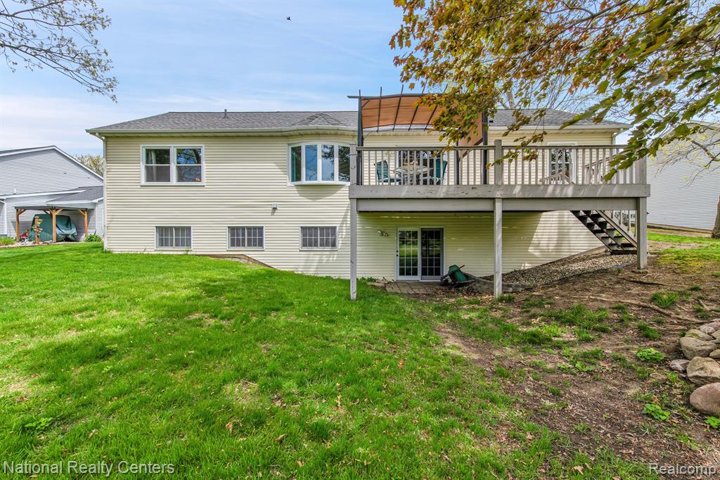 2404 Chestnut Bend Howell, MI 48855 - Photo 30 of 41 Gallery Image 30