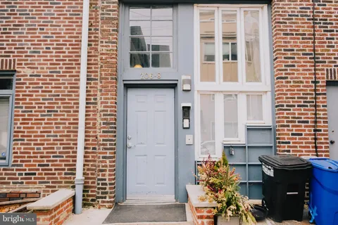 $325,000 | 206 Brown Street, Unit 5, Philadelphia, PA 19123