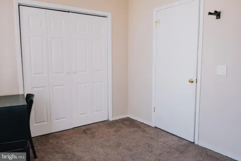 $325,000 | 206 Brown Street, Unit 5, Philadelphia, PA 19123