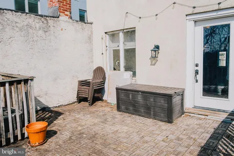 $325,000 | 206 Brown Street, Unit 5, Philadelphia, PA 19123