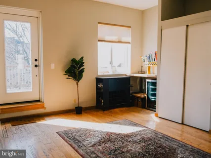 $325,000 | 206 Brown Street, Unit 5, Philadelphia, PA 19123