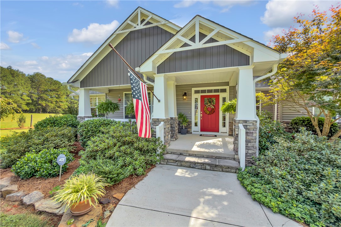 924 Jordan Road Troy, SC 29848 - Photo 2 of 37