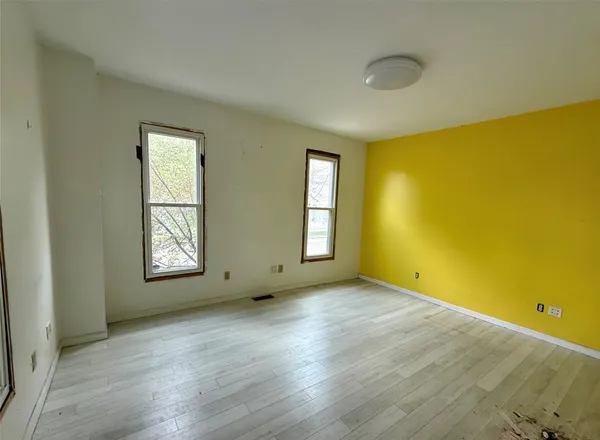 $2,000 | 113 Hawley Street, Binghamton, NY 13901