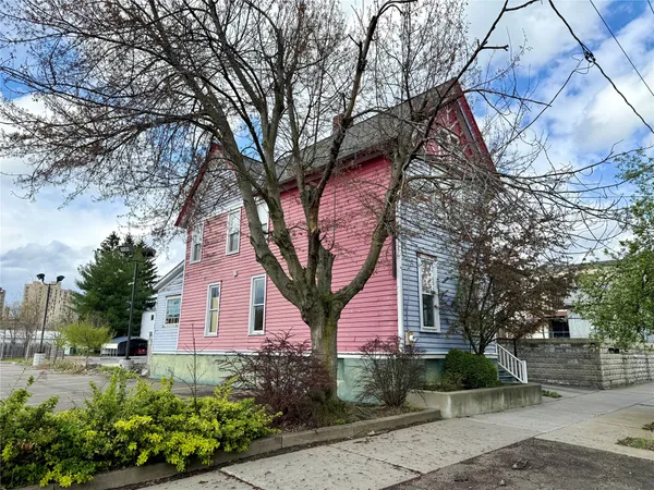 $2,000 | 113 Hawley Street, Binghamton, NY 13901