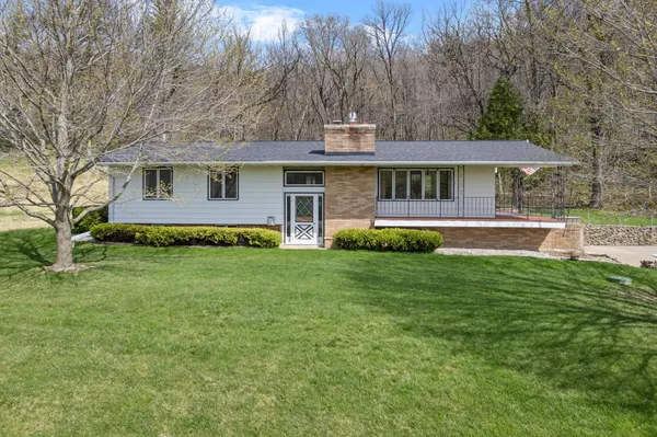 $319,000 | 25278 Highway 248, Minnesota City, MN 55959