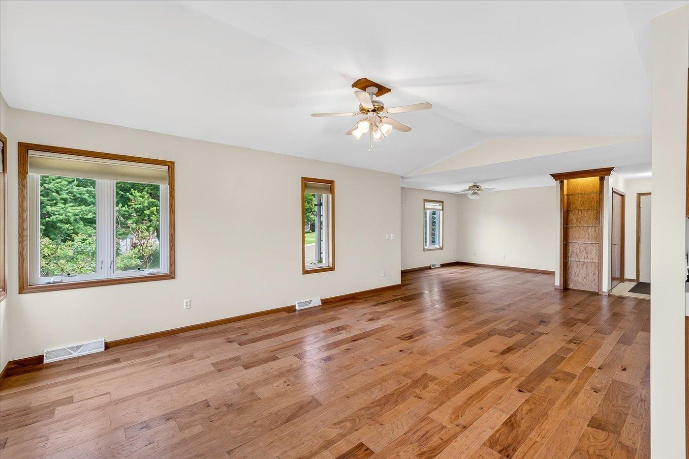 118 East Miller Road Rio, WI 53960 - Photo 21 of 53