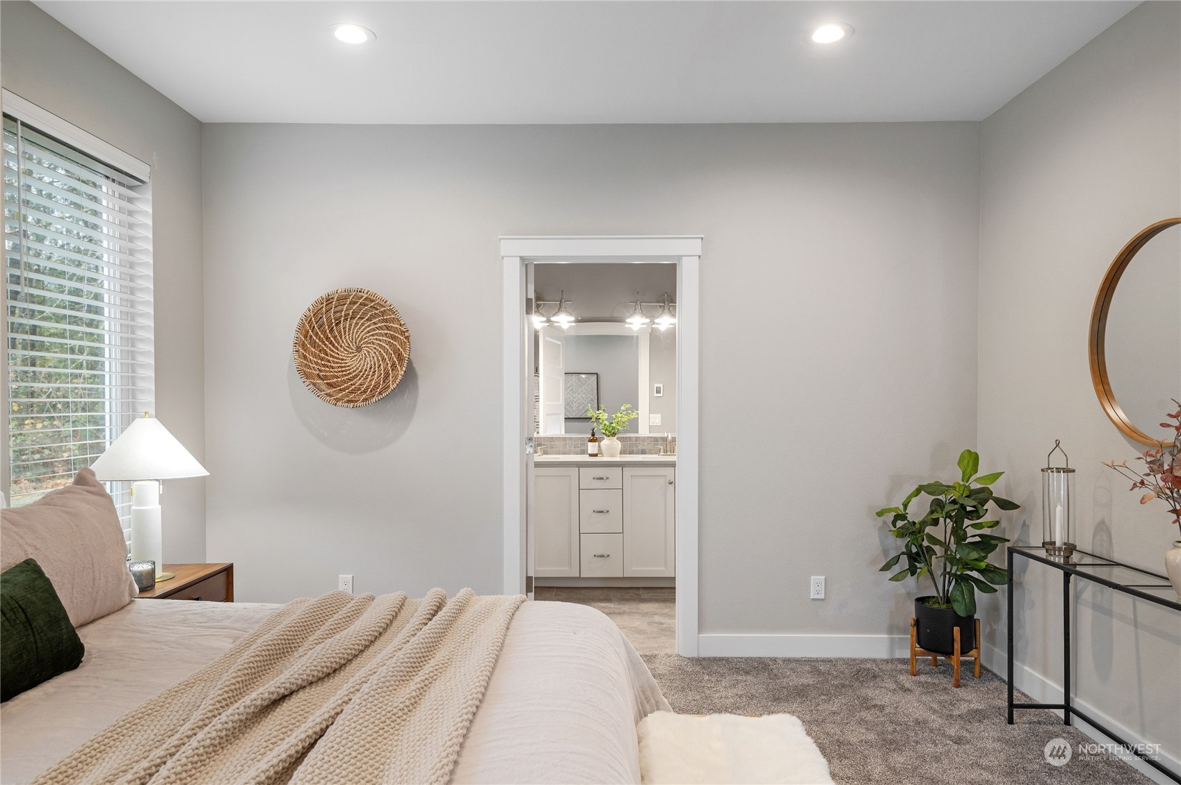 3404 Erlands Point Road Northwest Bremerton, WA 98312 - Photo 19 of 39 Gallery Image 19