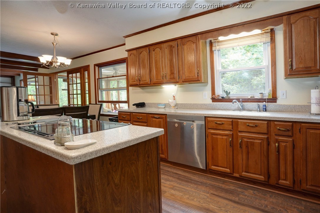 1602 Greystone Road Charleston, WV 25314 - Photo 10 of 35 Gallery Image 10