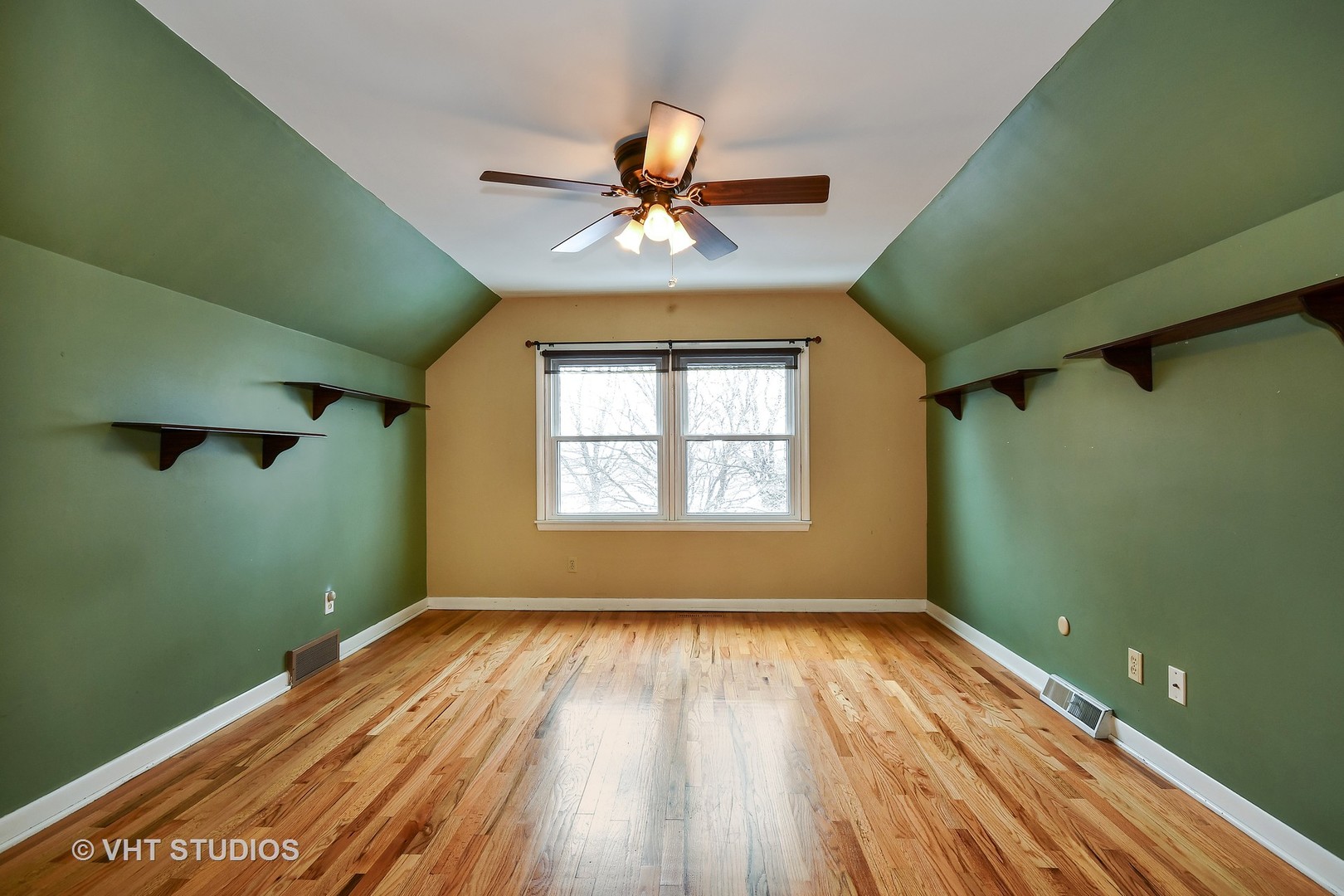 S860 Rowe Road Elburn, IL 60119 - Photo 12 of 15