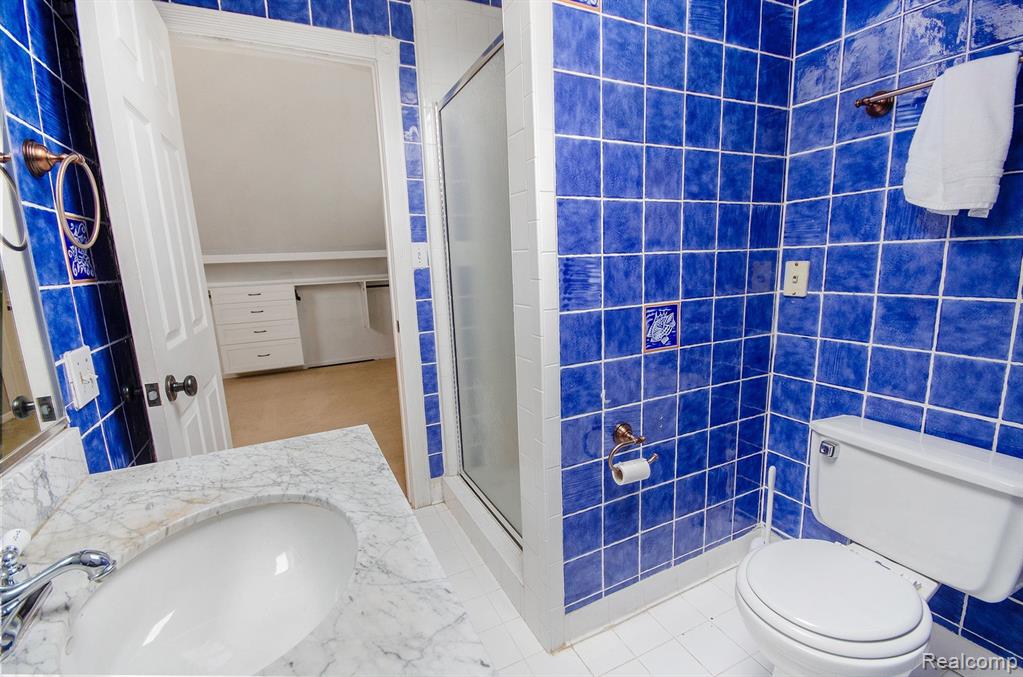 1536 Roslyn Road Grosse Pointe, MI 48236 - Photo 25 of 34
