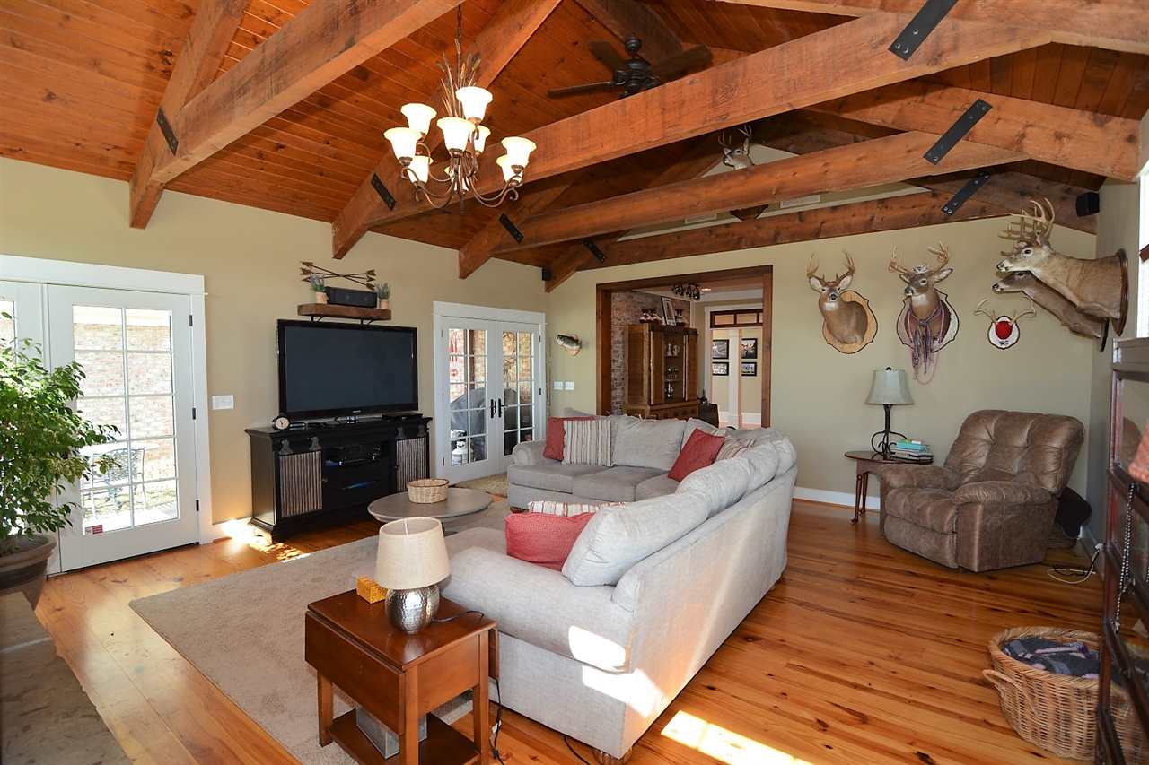 9233 Godeke Road Elberfeld, IN 47613 - Photo 10 of 33 Gallery Image 10