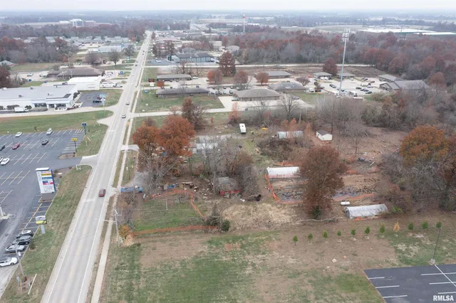 $675,000 | 605 South 42nd Street, Mount Vernon, IL 62864