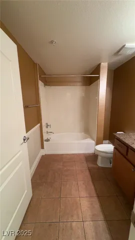 $1,895 | 62 East Serene Avenue, Unit 429, Las Vegas, NV 89123