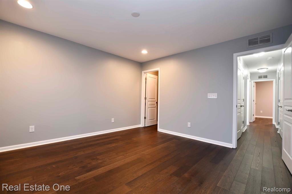 317 Glenhurst Boulevard Rochester, MI 48307 - Photo 23 of 28