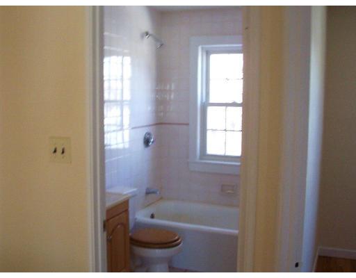 60 A Bay State Road Quincy, MA 02171 - Photo 4 of 9 Gallery Image 4