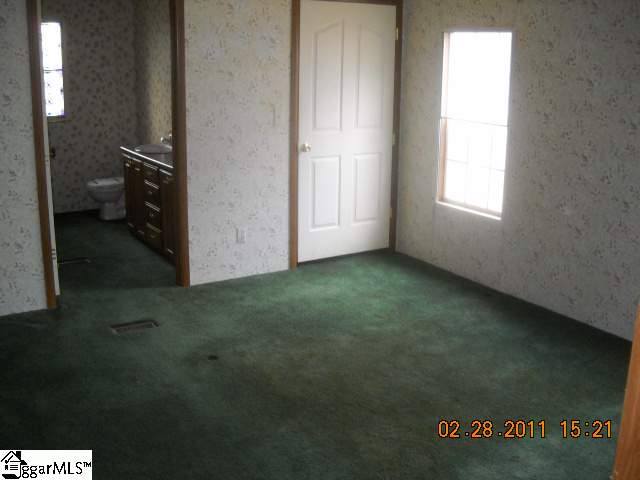 113 Ironwood Road Simpsonville, SC 29681 - Photo 6 of 9 Gallery Image 6