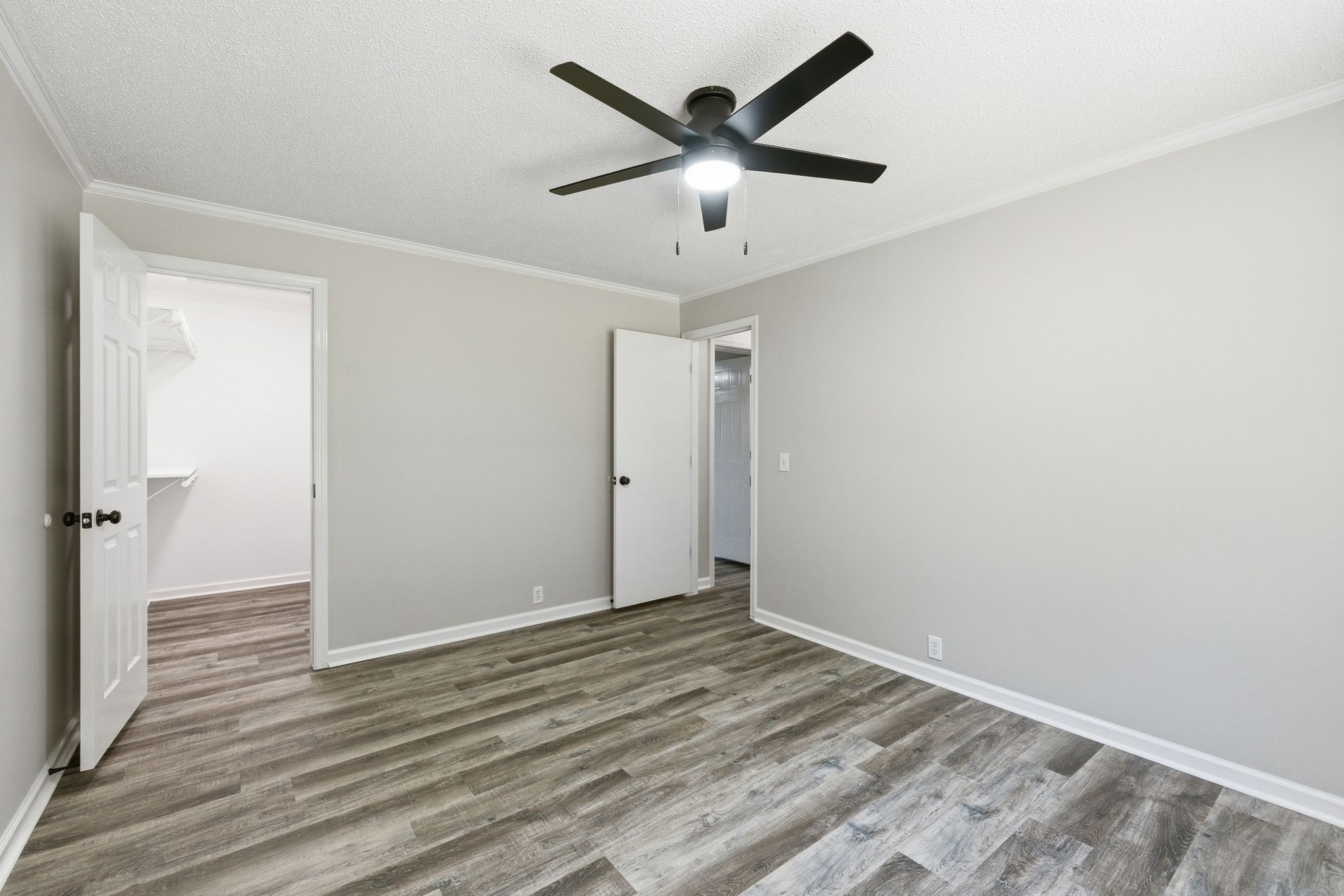 1021 B Jordan Road Lascassas, TN 37085 - Photo 36 of 58 wooden floor in an empty room