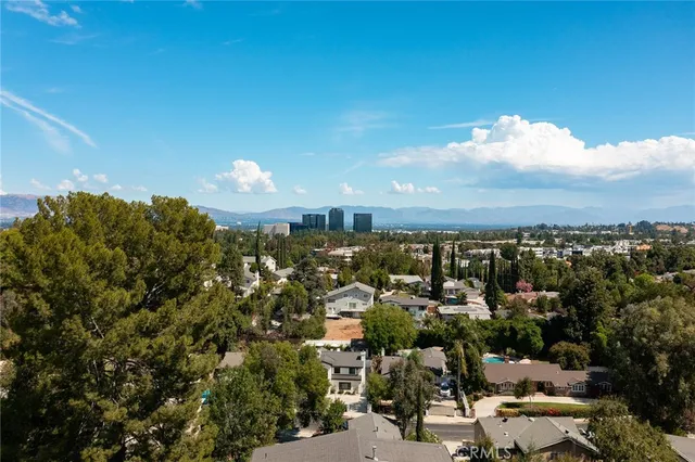 $3,750,000 | 22268 Avenue San Luis, Woodland Hills, CA 91364