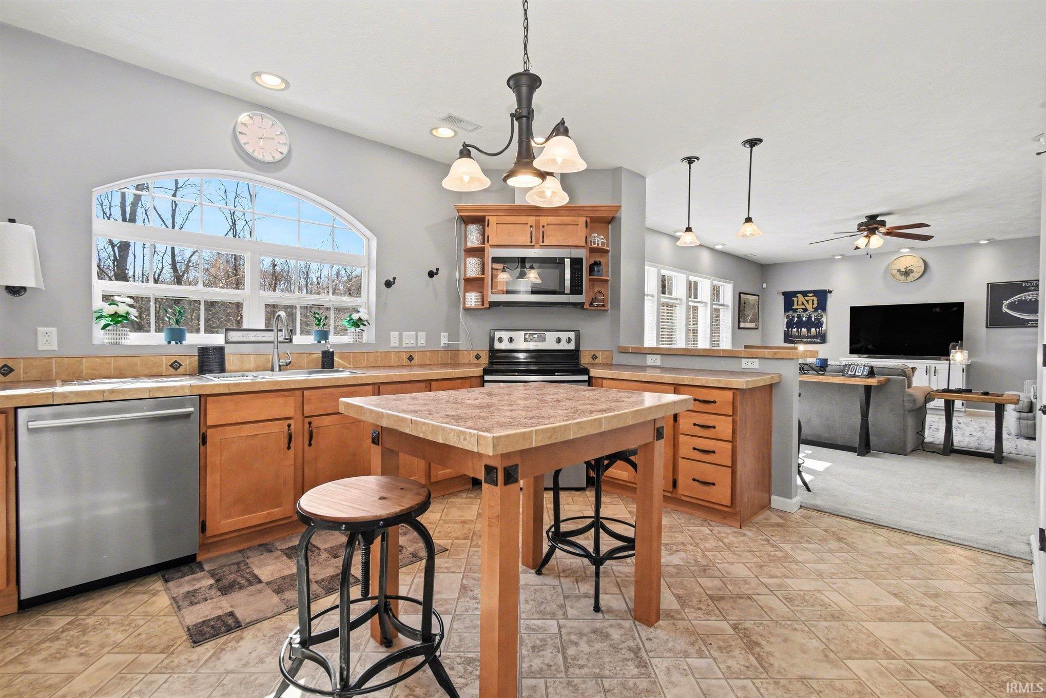 21654 West Ireland Road South Bend, IN 46614 - Photo 9 of 36