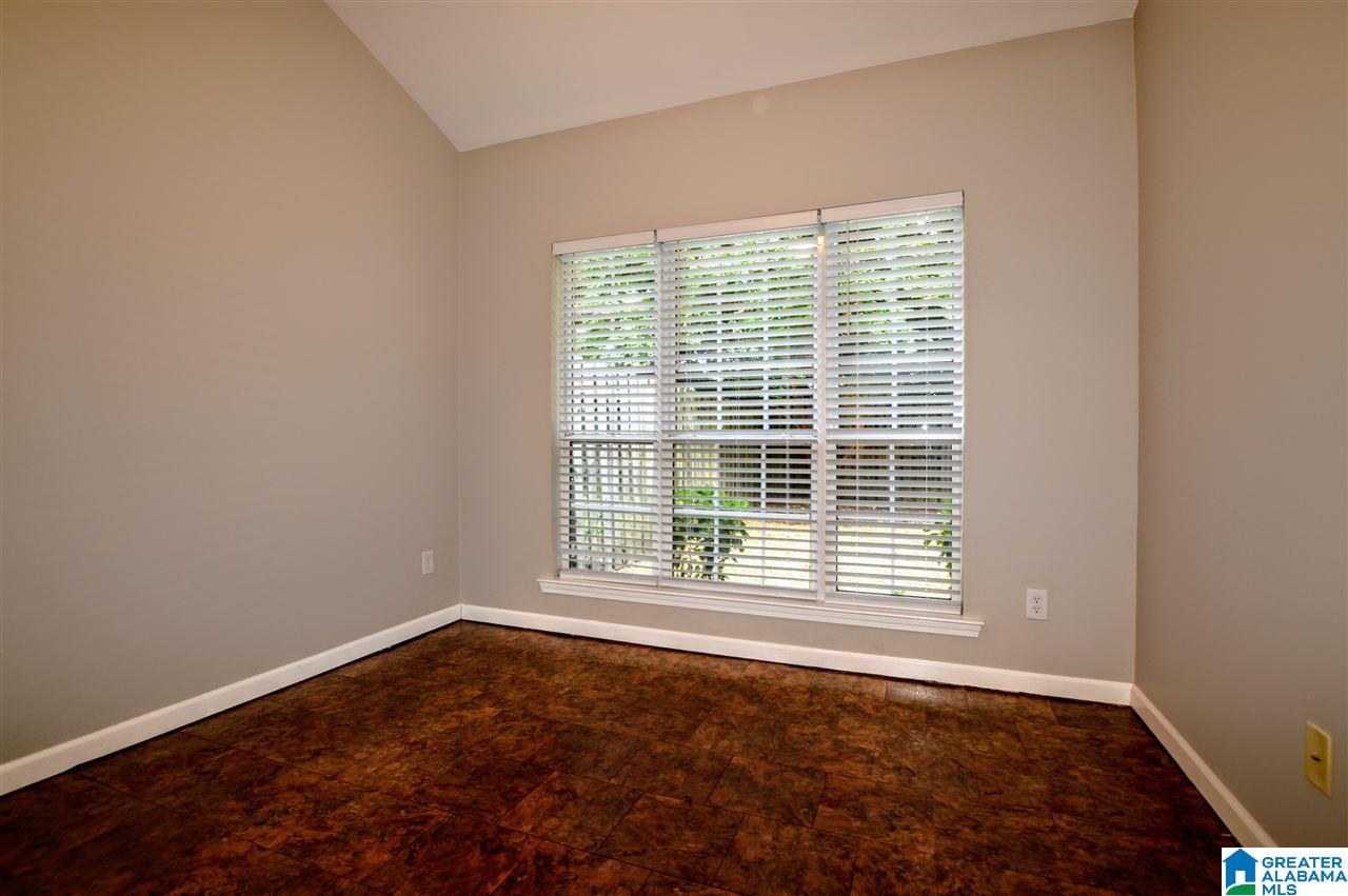 411 Midridge Lane Pelham, AL 35124 - Photo 12 of 23