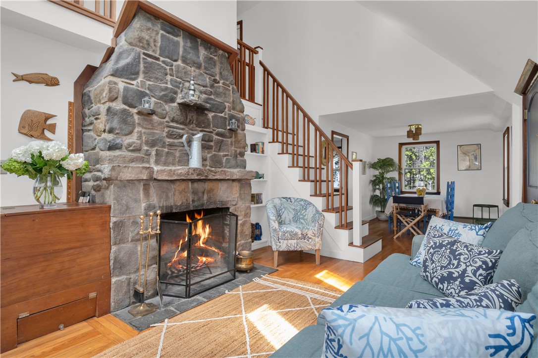 1 Mohawk Trail Narragansett, RI 02882 - Photo 4 of 23