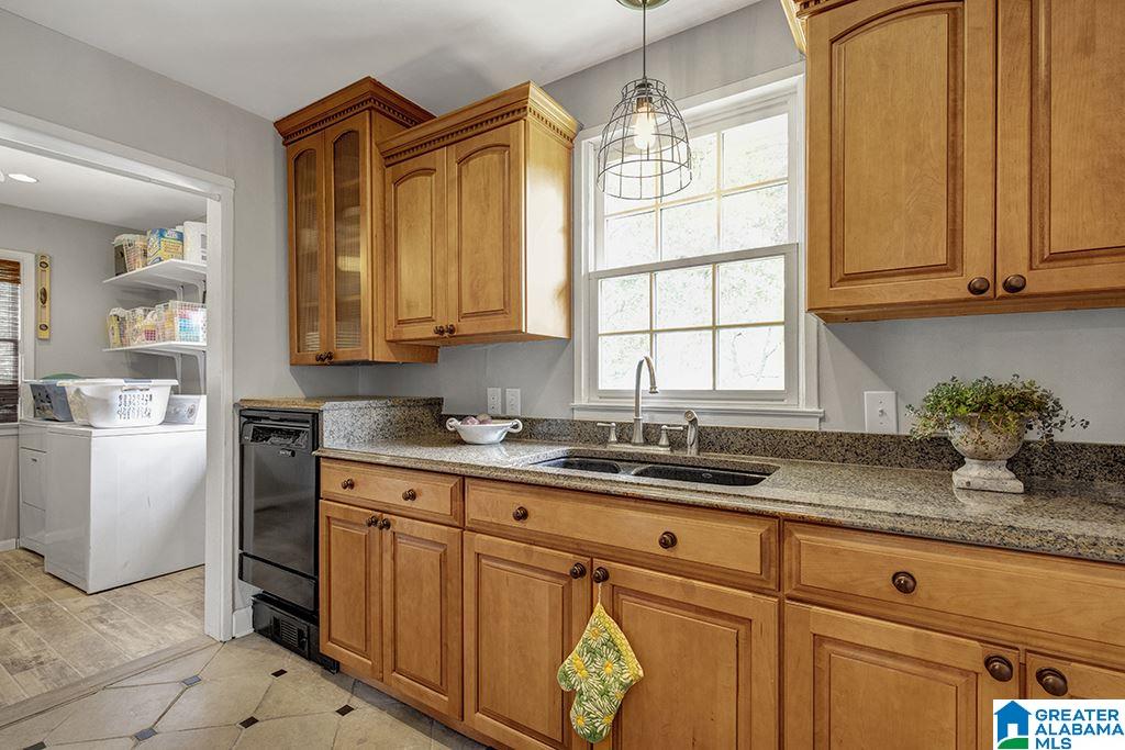 201 Raleigh Avenue Birmingham, AL 35209 - Photo 7 of 21
