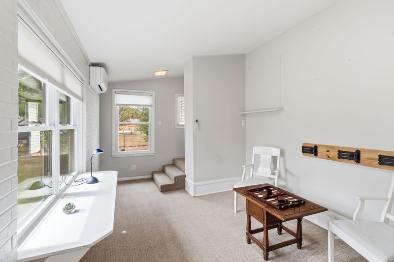 605 West 11th Street Elgin, TX 78621 - Photo 17 of 31