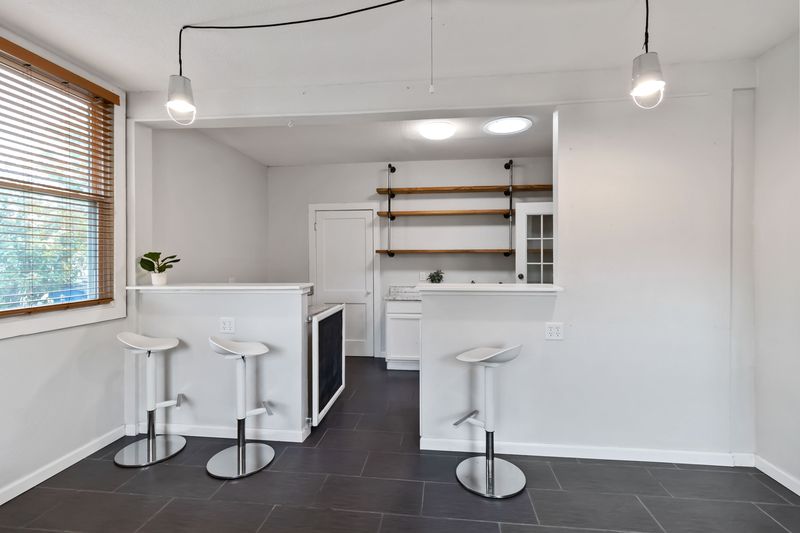 605 West 11th Street Elgin, TX 78621 - Photo 28 of 31