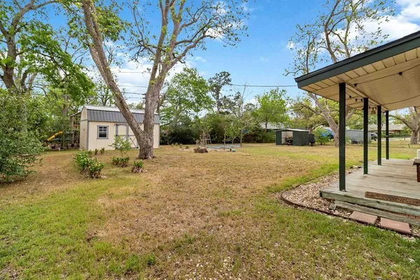 $335,000 | 605 West 11th Street, Elgin, TX 78621