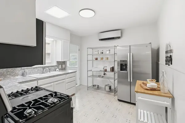 $335,000 | 605 West 11th Street, Elgin, TX 78621