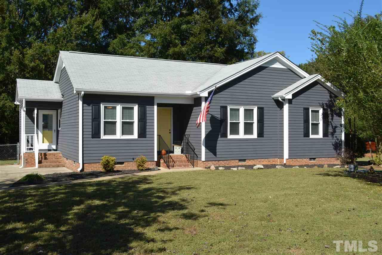 Many new designer updates, great location with no city taxes, paved parking, bonus storage. You will love this home-schedule ASAP.