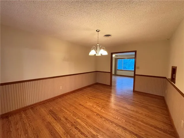 $529,000 | 506 West Mississippi Street, Liberty, MO 64068