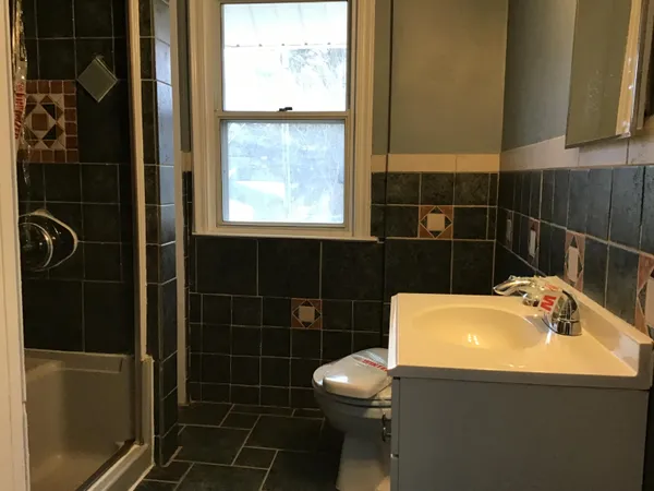 $145,000 | 214 Detroit Street, Trenton, MI 48183