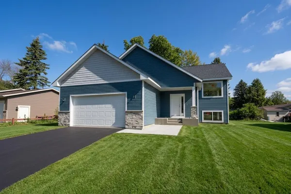 $429,000 | 1312 Robinwood Lane, Faribault, MN 55021