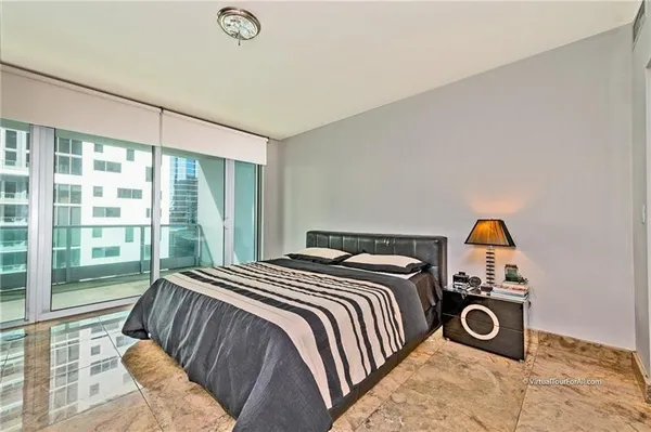 $4,200 | 1331 Brickell Bay Drive, Unit 1006, Miami, FL 33131